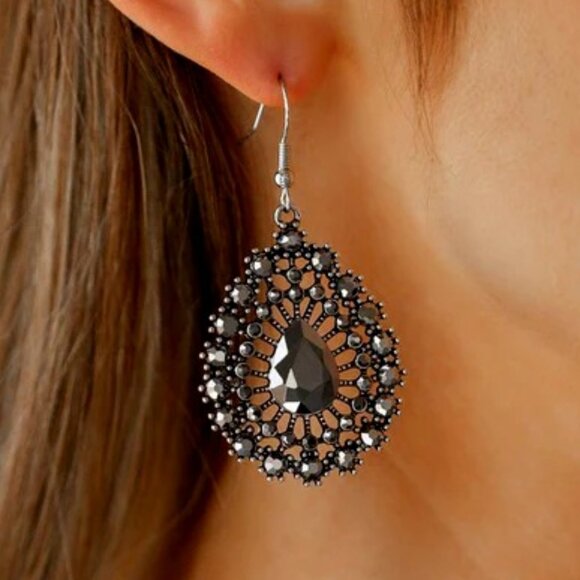 Teardrop Hematite Rhinestone Earrings | Glam Statement with Sparkling Borders - Picture 2 of 4